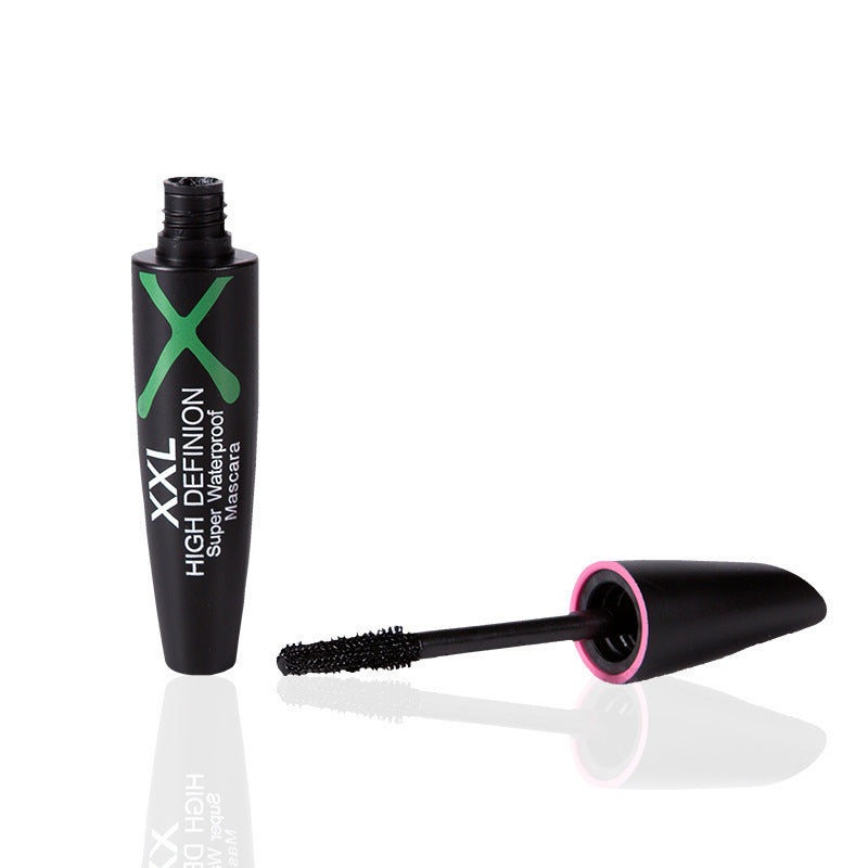 No smudge Mascara, Long And Curly,