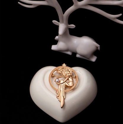 Vintage Goddess Baroque Style Brooch